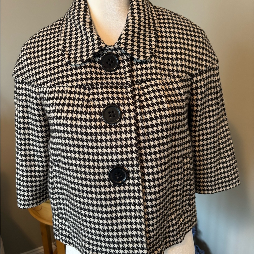 Elegant Houndstooth Cropped Pea Coat